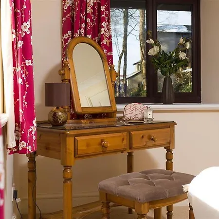 Apartment River Falls View