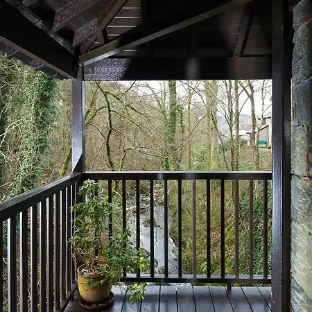 River Falls View Apartman