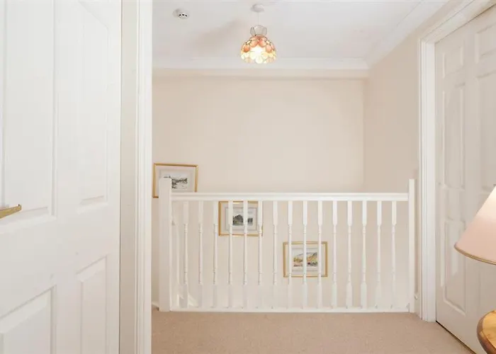 River Falls View Апартаменты