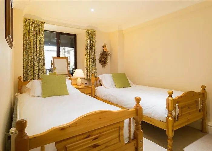 River Falls View * Эмблсайд