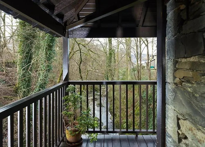 River Falls View Апартаменты